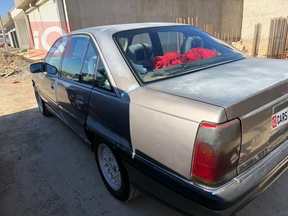 اوبل أوميغا